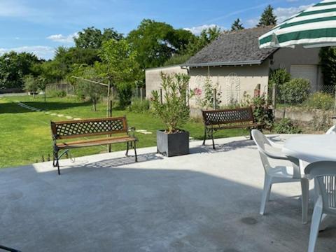 Gite Au Bord Du Cher "La Mesange Verte" Savonnières Zewnętrze zdjęcie